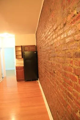 Rented by Lang Realty LLC | media 8