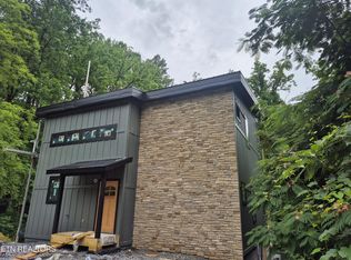 1113 Hemlock Hollow Rd, Gatlinburg, TN 37738