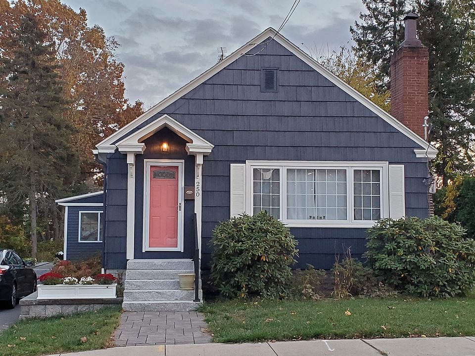 1st image of 250 Lake St