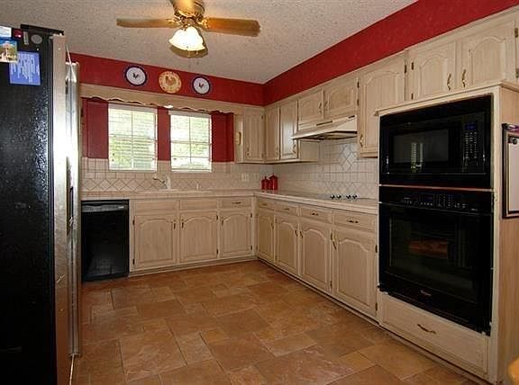 4th image of 2805 Crow Valley Trl