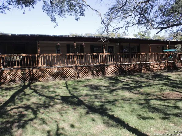 317 Swayze Road, Utopia, TX 78884