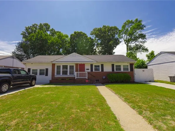 115 Lynnhaven Dr, Hampton, VA 23666