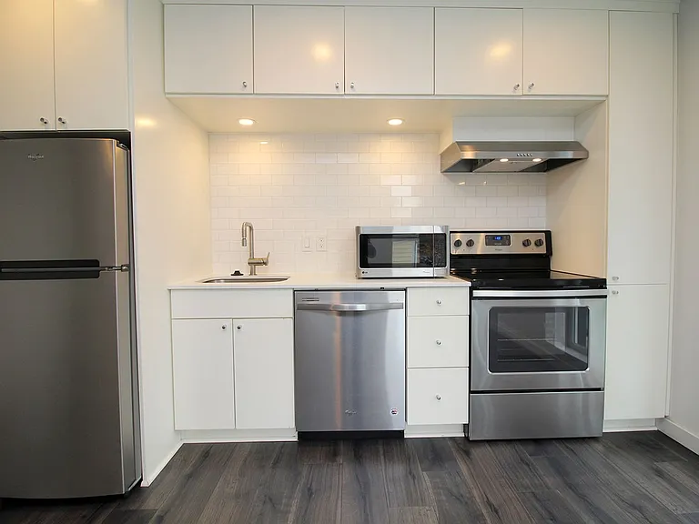 1480 N Jarrett St #303 — Photo 9
