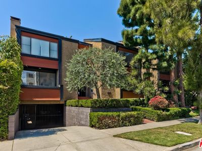 1427 S Bentley Ave APT B, Los Angeles, CA, 90025