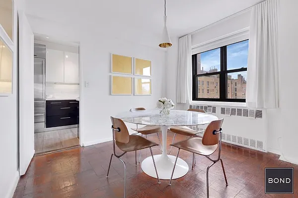 Sold by Bond New York | media 27