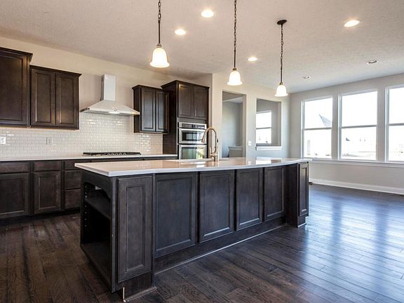 3rd image of 224 Night Bird Ln