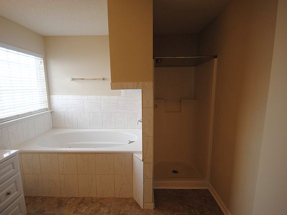 5th image of 4795 Bridle Point Pkwy
