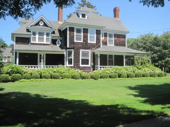 https://photos.zillowstatic.com/fp/fed850cd0e39f0d652061d318495521e-p_e.webp