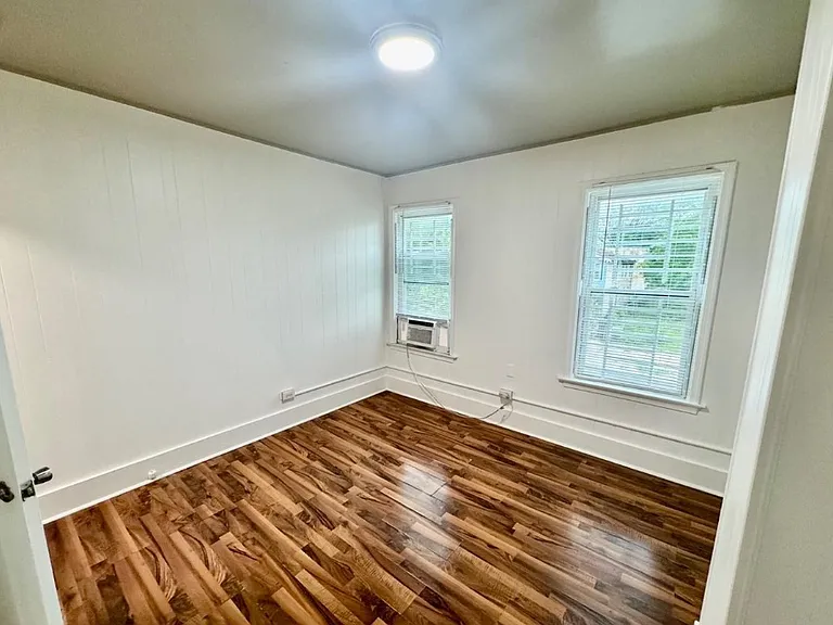 2863 W Lanvale St — Photo 7