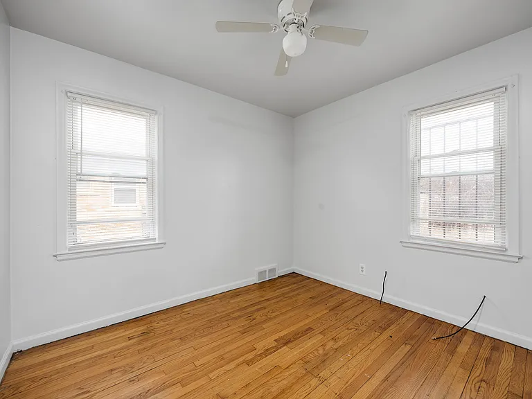 15344 Stout St — Photo 12