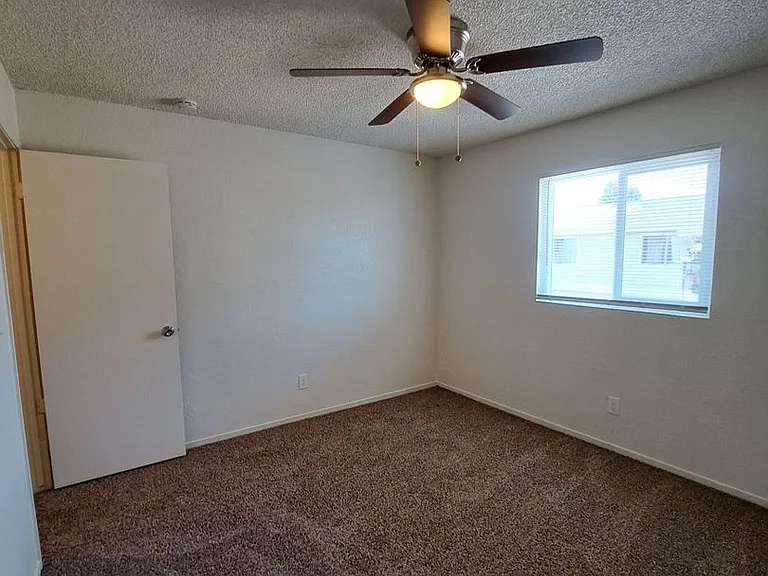 4845 E. Lane Ave. — Photo 15