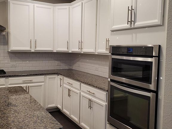 5th image of 2817 Barnsley Dr