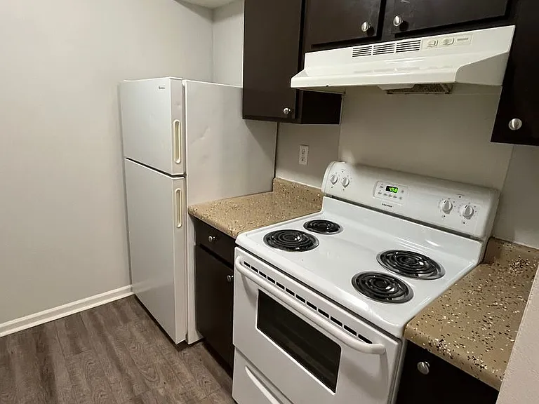 Foxfire West Apartments — Photo 59