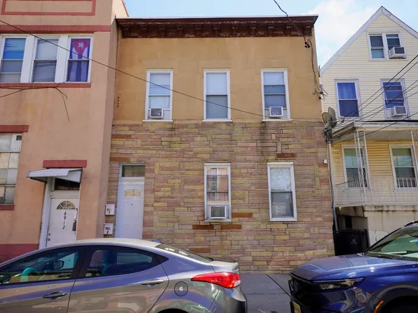 6910 Jackson Street image 3 of 34