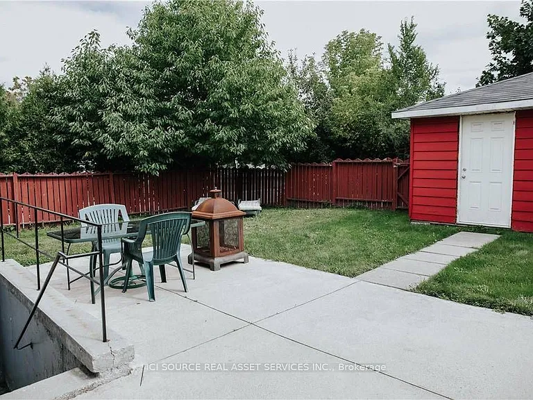 1 Vera Ct #BASEMENT — Photo 2