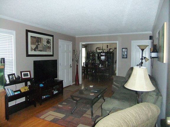 3rd image of 8804 Virginia Ln
