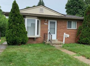 1423 E Rowland Ave, Madison Heights, MI 48071