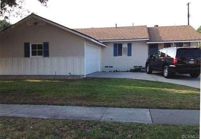1st image of 1655 S Meeker Ave