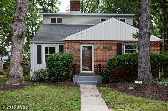 1st image of 1099 S Forest Dr