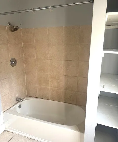 2364 E 76th St #3 — Photo 10