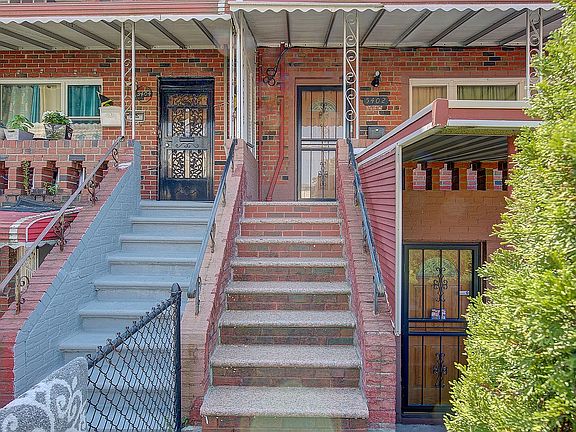 2nd image of 5402 Avenue