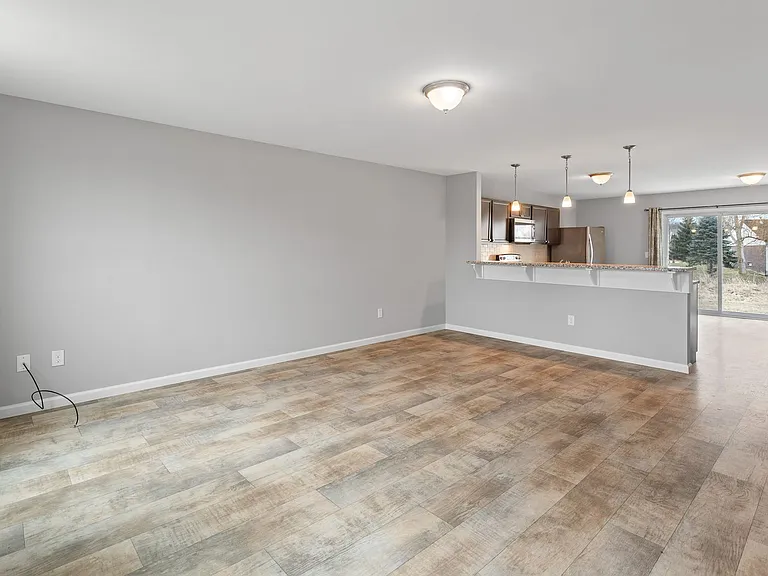 7193 Primrose Ln — Photo 13