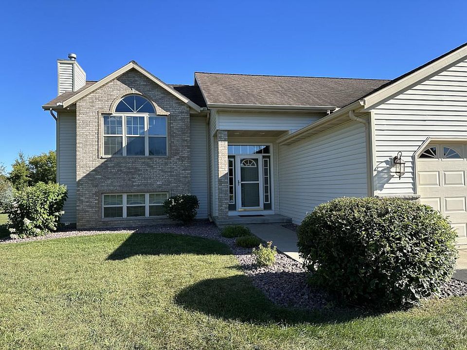 N6869 Tara Lane, Pardeeville, WI 53954 MLS 1964112 Zillow