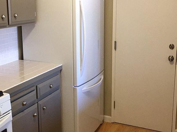 3rd image of 2705 Portage Bay