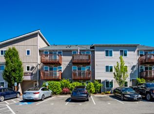 Ambaum Place II | Modern Studio and 1 Bedroom Layouts w/ In-Unit Laundry, Burien, WA 98146