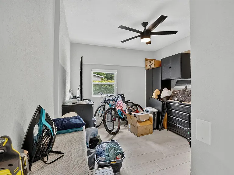 8131 NW 44th Ct — Photo 49