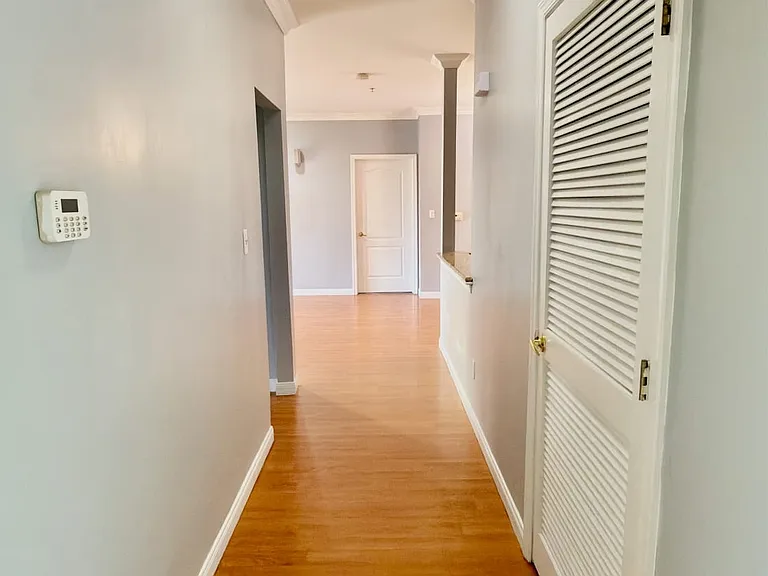 914 Del Negro Ct — Photo 16