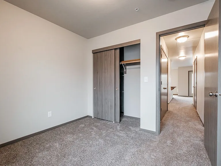 Jefferson Terrace Apartments — Photo 19