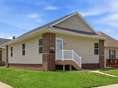 1001 Nw #H, Cedar Rapids, IA, 52405