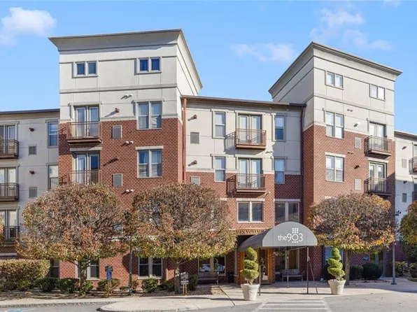 1000 Providence Pl APT 244, Providence, RI 02903