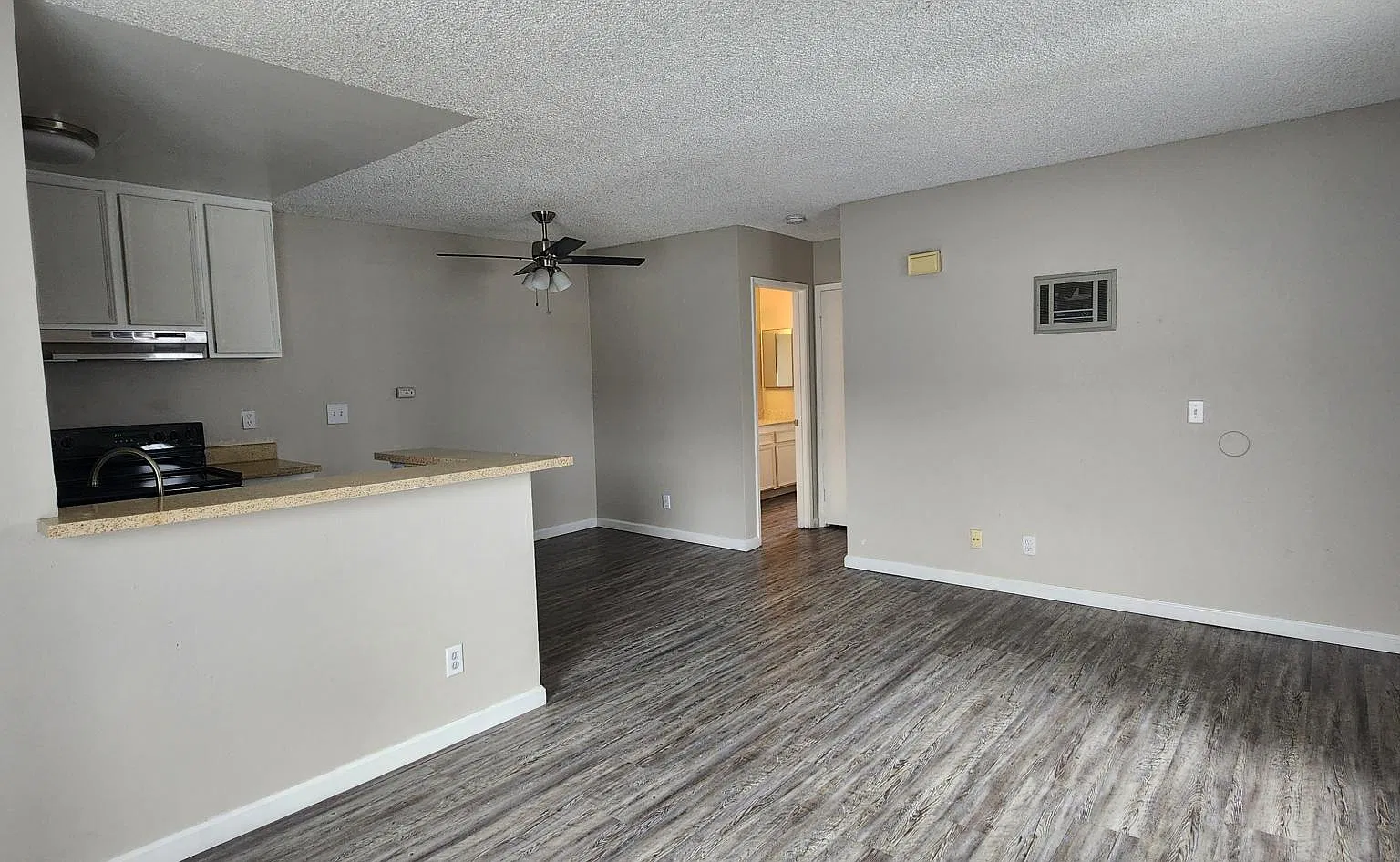 1 bed, 600 sqft, $1,745 — Photo 2
