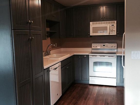 4th image of 331 Hopkins Dr