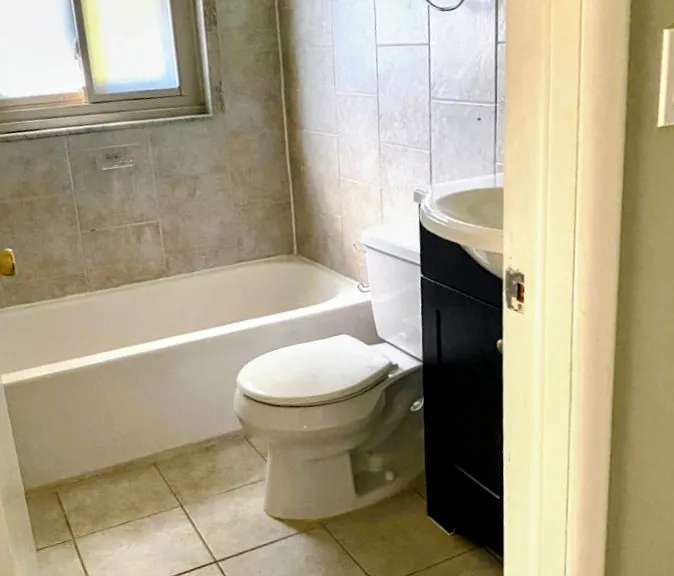 880 N Adams Rd #6 — Photo 10
