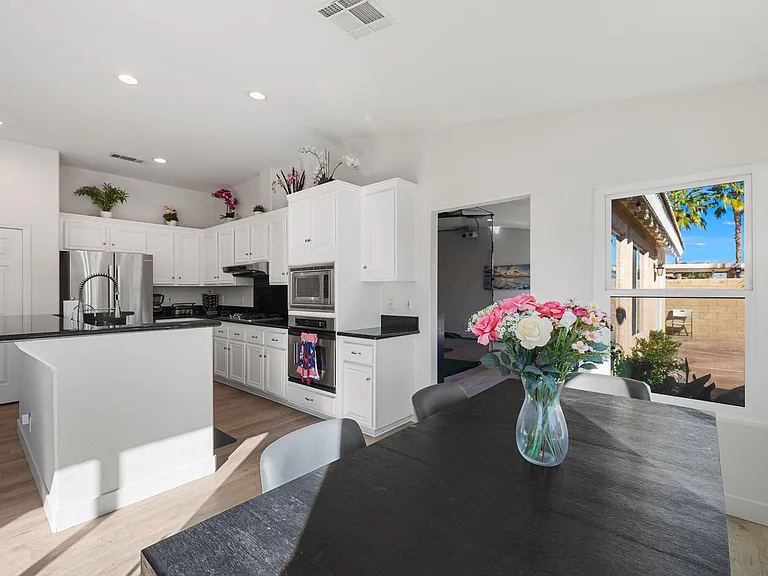 44660 Monticello Ave — Photo 22