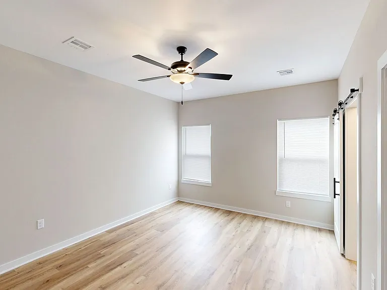 2314 E Spring Hill Ct — Photo 14