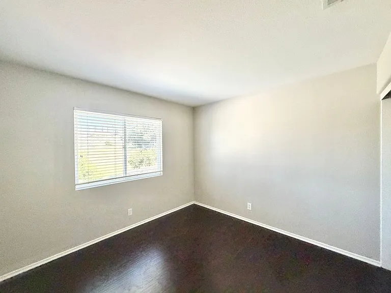 42041 Delmonte St — Photo 18
