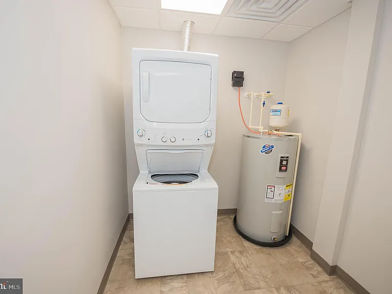 123 Bateman St #3-C — Photo 14