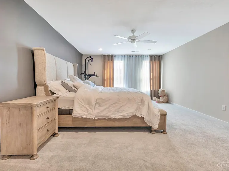 5817 Montrose Ct — Photo 24