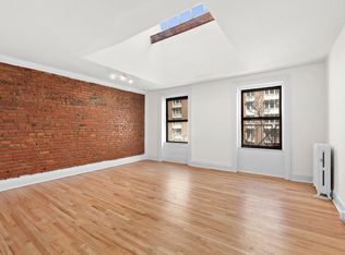 134 W 23rd St #TOP, New York, NY 10011