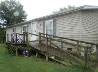 708 E 9th St, Huntingburg, IN 47542