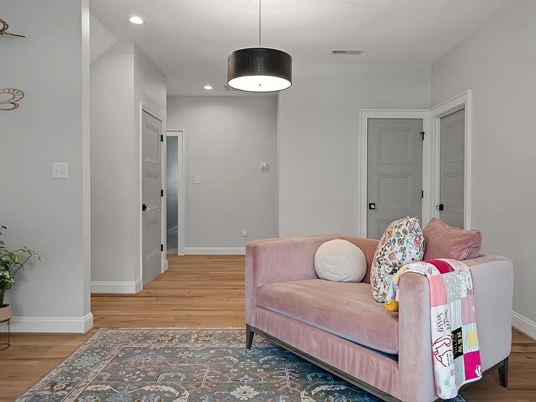 3618 Graythorne Dr — Photo 34