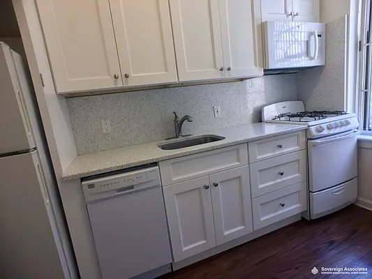 Rented by Sovereign Associates | media 18