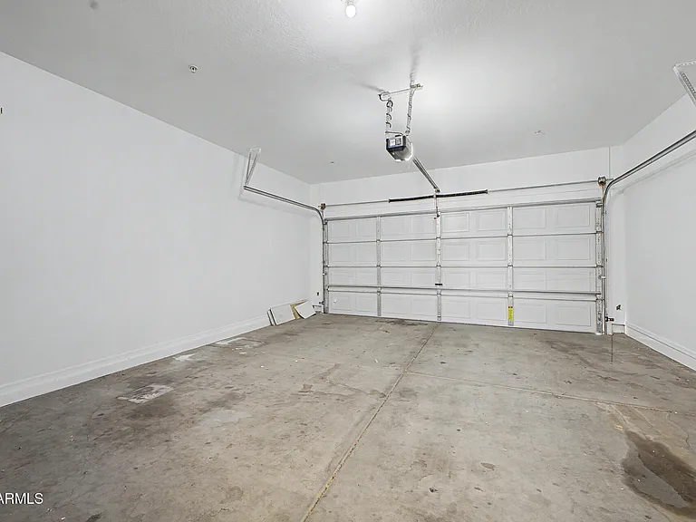 8748 W Wood Dr — Photo 16
