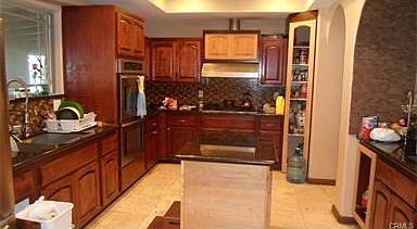 5th image of 17488 Seaforth St