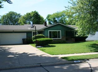 2608 37th St, Rock Island, IL 61201