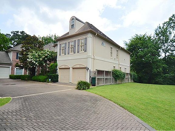 2nd image of 57 Briar Hollow Ln APT 2